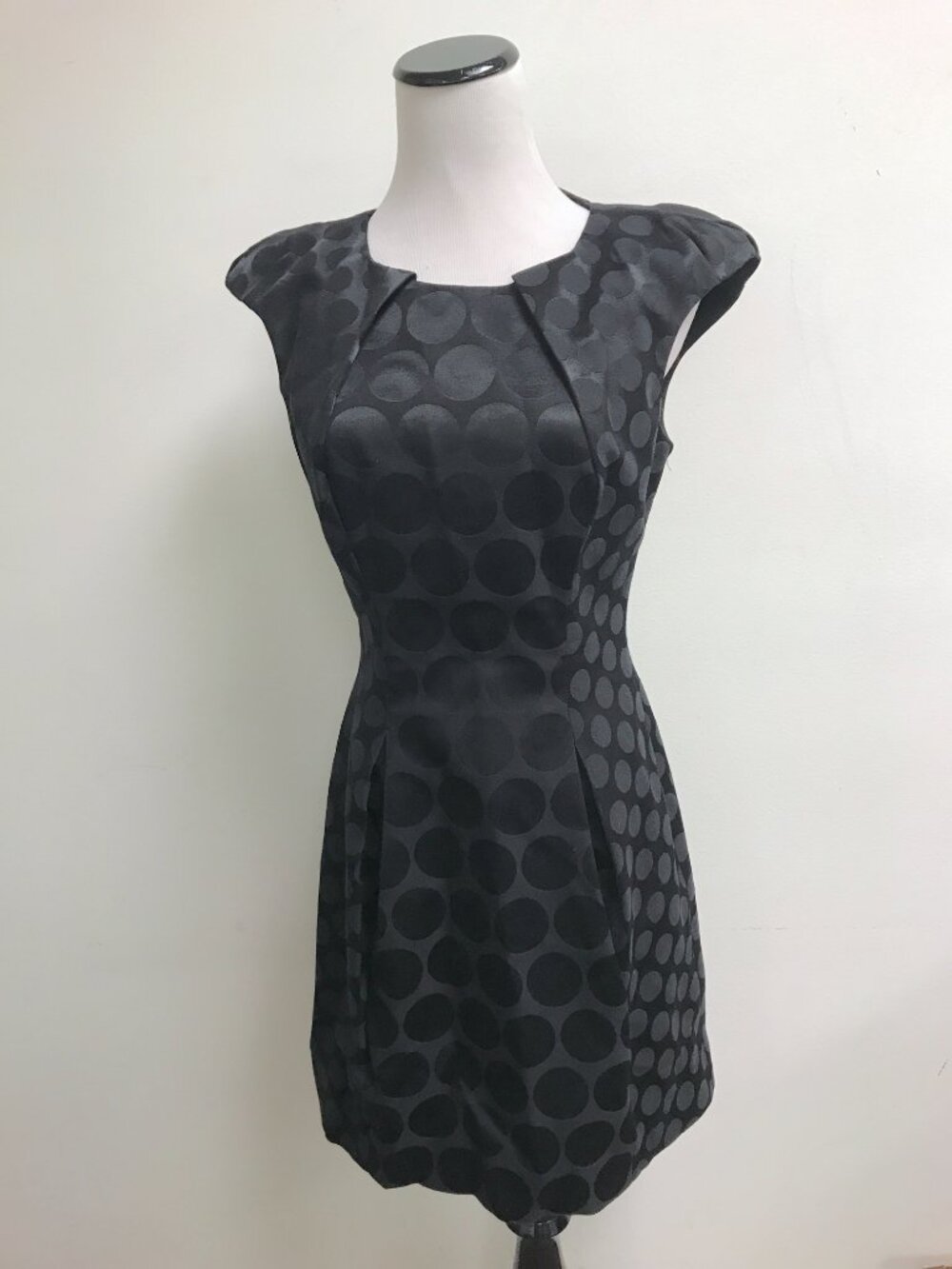 Karen Millen black brocade pleat accent short party dress 8